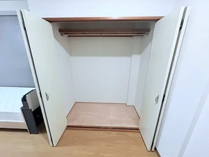 収納スペースも充実しており、嬉しいポール付☆☆