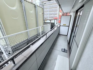 洗濯竿・スリッパ備え付☆入居中洗濯もできるので、コインランドリーに行かなくても大丈夫☆☆