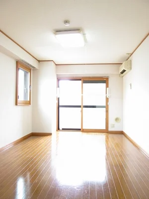 のマンスリーマンション・ウィークリーマンション「アンソレイエ・アビタシオン 301・洋室(No.1252186)」メイン画像