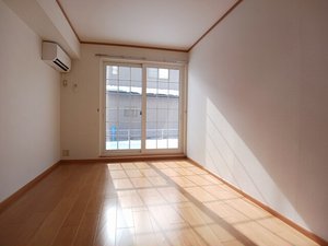 東村山郡中山町のマンスリーマンション・ウィークリーマンション「メゾンパラディ 102・洋室(No.1252189)」メイン画像