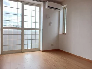 群馬県のマンスリーマンション・ウィークリーマンション「ハーモニウエストＣ 101・洋室(No.1252209)」メイン画像