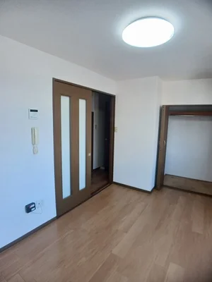 岡山市北区のマンスリーマンション・ウィークリーマンション「シティ大森 203・洋室(No.1252271)」メイン画像