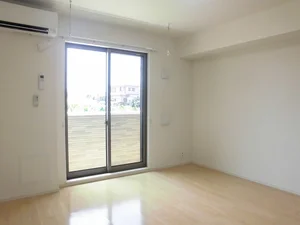 のマンスリーマンション・ウィークリーマンション「Ａｄｏｎｅ　Ａ（アドーネ） 102・洋室(No.1252348)」メイン画像