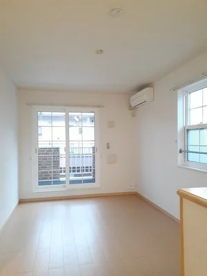 のマンスリーマンション・ウィークリーマンション「フルリール　サ　シャンブル 203・洋室(No.1252701)」メイン画像