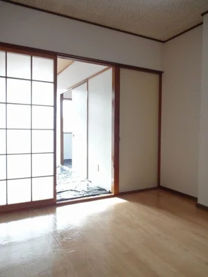 のマンスリーマンション・ウィークリーマンション「ヴァンベ－ル二番館 102・洋室(No.1252804)」メイン画像