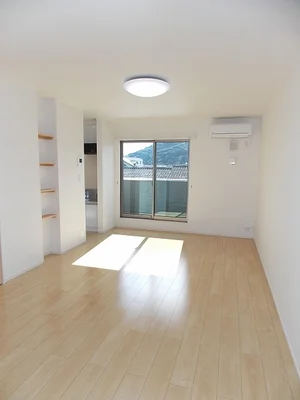 日向市駅（宮崎県）のマンスリーマンション・ウィークリーマンション「リ・ミノーレ 201・洋室(No.1252985)」メイン画像