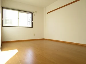 のマンスリーマンション・ウィークリーマンション「ＨＡＴＯＲＩ　ＥＡＳＴ 101・洋室(No.1253041)」メイン画像