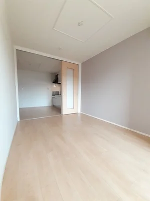 島根県のマンスリーマンション・ウィークリーマンション「ハウオリ　エルア 102・洋室(No.1253123)」メイン画像