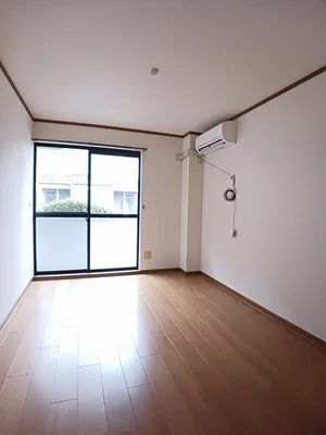 のマンスリーマンション・ウィークリーマンション「シャングリラＭ 104・洋室(No.1253161)」メイン画像