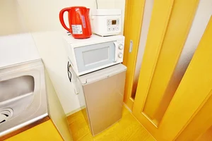 岡山・倉敷ウィークリードットコムでは冷蔵庫、洗濯機、ケトル、炊飯器も標準設備。余計なオプション料金不要。