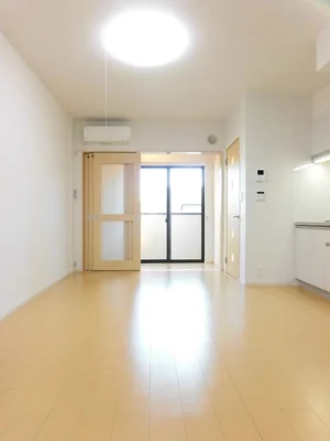 茨城県のマンスリーマンション・ウィークリーマンション「ウィスティリアⅤ 102・洋室(No.1253494)」メイン画像