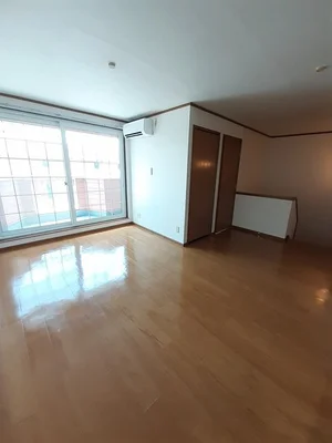 のマンスリーマンション・ウィークリーマンション「フローラ７　Ａ 202・洋室(No.1253537)」メイン画像