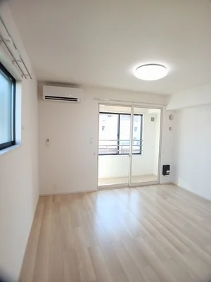 のマンスリーマンション・ウィークリーマンション「レジデンス・デルソーレ 201・洋室(No.1253586)」メイン画像