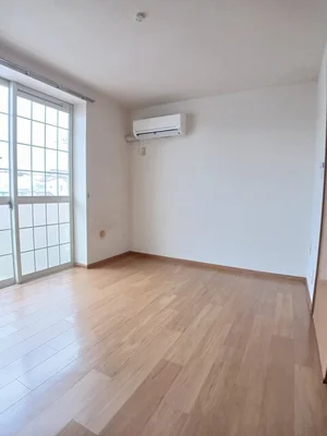 のマンスリーマンション・ウィークリーマンション「寺家Ⅰ　２０００ 203・洋室(No.1253778)」メイン画像