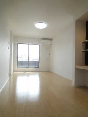 のマンスリーマンション・ウィークリーマンション「プレミアージュ　Ⅱ 201・洋室(No.1253931)」メイン画像