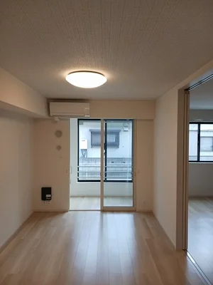 のマンスリーマンション・ウィークリーマンション「ホーホ　ブリュッケ　Ⅰ 102・洋室(No.1253944)」メイン画像