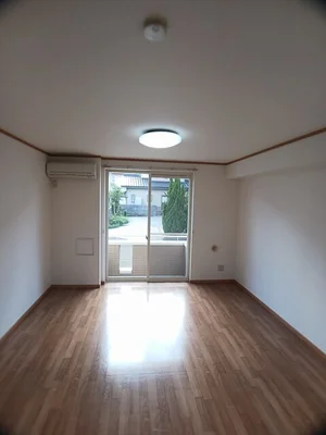 のマンスリーマンション・ウィークリーマンション「パン　ヴィラージュ 102・洋室(No.1254007)」メイン画像