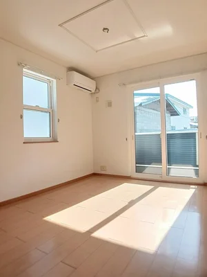 のマンスリーマンション・ウィークリーマンション「メゾンドフラン　イシカラＡ 105・洋室(No.1254274)」メイン画像