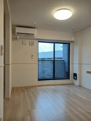 のマンスリーマンション・ウィークリーマンション「ラフィネ　ドヌール 202・洋室(No.1254370)」メイン画像