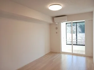 三重県の大東建託リーシング株式会社のマンスリーマンション・ウィークリーマンション「ロイヤルホープ 102・洋室(No.1254562)」メイン画像