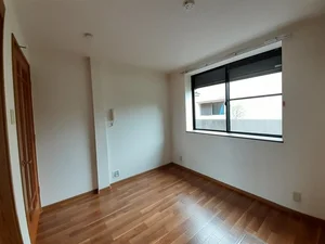 のマンスリーマンション・ウィークリーマンション「カーサ　ベルデ１ 102・洋室(No.1254606)」メイン画像