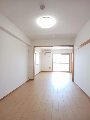 広島県のマンスリーマンション・ウィークリーマンション「デスパシオＡ 301・洋室(No.1254706)」メイン画像