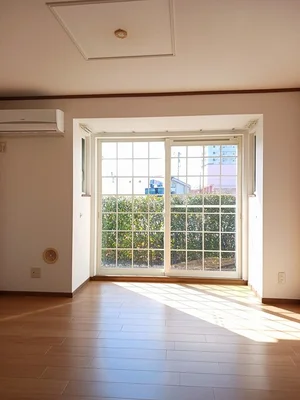 のマンスリーマンション・ウィークリーマンション「コモド　ピアッツァＡ 105・洋室(No.1254741)」メイン画像