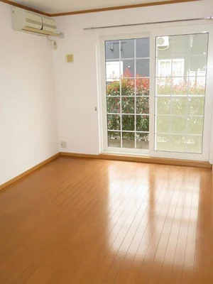 大分県のマンスリーマンション・ウィークリーマンション「ヴィクトワール四日市Ｂ 102・洋室(No.1254765)」メイン画像