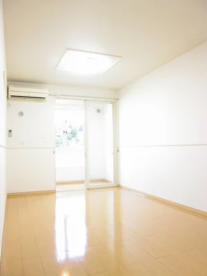 のマンスリーマンション・ウィークリーマンション「ビサイド　オン　ユー　壱番館 102・洋室(No.1255259)」メイン画像