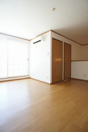 のマンスリーマンション・ウィークリーマンション「エルセレ　坂本 202・洋室(No.1255293)」メイン画像