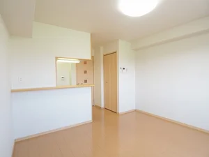 のマンスリーマンション・ウィークリーマンション「メゾン・ド・プチ・フルールⅠ 203・洋室(No.1255467)」メイン画像