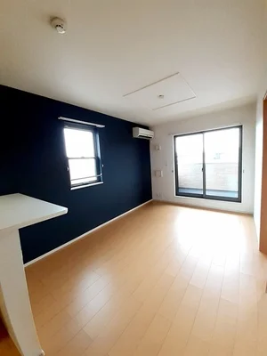 のマンスリーマンション・ウィークリーマンション「ゼフィール新富士 205・洋室(No.1255527)」メイン画像