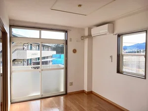 日光市のマンスリーマンション・ウィークリーマンション「メゾンドストリーム 203・洋室(No.1255760)」メイン画像