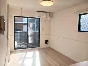 高畑駅（愛知県）のマンスリーマンション・ウィークリーマンション「ヒカルサ名古屋港区大西Ⅱ 105・洋室(No.1255952)」メイン画像