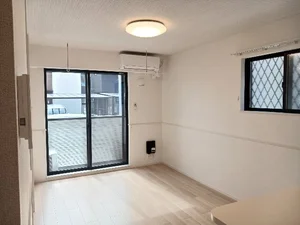 愛知県のマンスリーマンション・ウィークリーマンション「ヒカルサ名古屋港区大西Ⅰ 106・洋室(No.1255960)」メイン画像