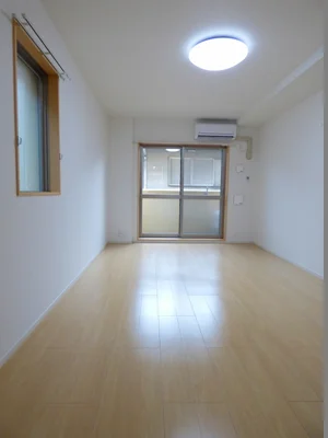 京都光華女子大学周辺のマンスリーマンション・ウィークリーマンション「シティハウス都 201・洋室(No.1256010)」メイン画像