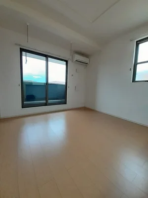 のマンスリーマンション・ウィークリーマンション「リヴァリエ　Ⅱ 201・洋室(No.1256082)」メイン画像