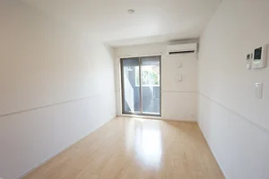 のマンスリーマンション・ウィークリーマンション「ブリーゼⅣ 106・洋室(No.1256099)」メイン画像