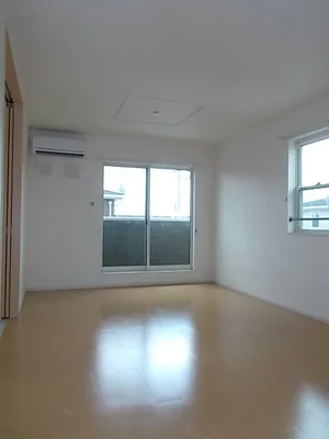 のマンスリーマンション・ウィークリーマンション「エルフィン　三番館 201・洋室(No.1256125)」メイン画像