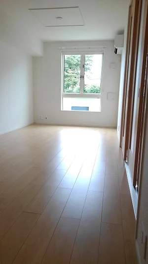 のマンスリーマンション・ウィークリーマンション「四ケ所ヒルズ 104・洋室(No.1256210)」メイン画像