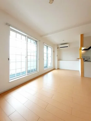 のマンスリーマンション・ウィークリーマンション「エミネンスⅠ 205・洋室(No.1256294)」メイン画像