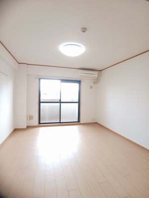 広島県のマンスリーマンション・ウィークリーマンション「ドミール蔵王 305・洋室(No.1256350)」メイン画像
