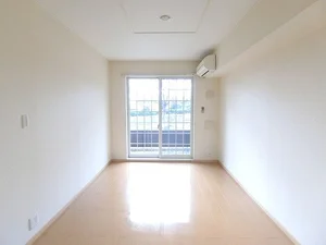 海津市のマンスリーマンション・ウィークリーマンション「カーサ・イリーデＡ 102・洋室(No.1256580)」メイン画像