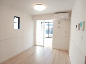 のマンスリーマンション・ウィークリーマンション「ノルデン　ヒュッテ 103・洋室(No.1256903)」メイン画像