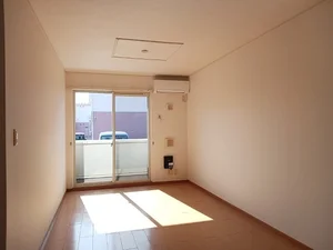 のマンスリーマンション・ウィークリーマンション「アルバ　カーサ 102・洋室(No.1256921)」メイン画像