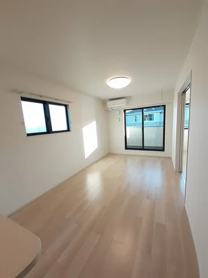 のマンスリーマンション・ウィークリーマンション「ＭｏｎｉｓｈｉａⅠ 201・洋室(No.1257226)」メイン画像