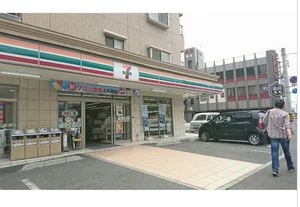 セブンイレブン岡山岡町店まで徒歩1分、57m｡