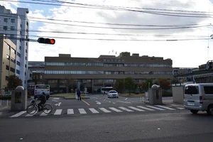 岡山大学病院まで徒歩2分、120ｍ。