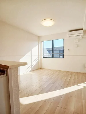 鳥栖市のマンスリーマンション・ウィークリーマンション「ヒカルサ鳥栖今泉ノース 203・洋室(No.1257442)」メイン画像