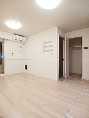 鳥栖市のマンスリーマンション・ウィークリーマンション「ヒカルサ鳥栖今泉ノース 102・洋室(No.1257447)」メイン画像